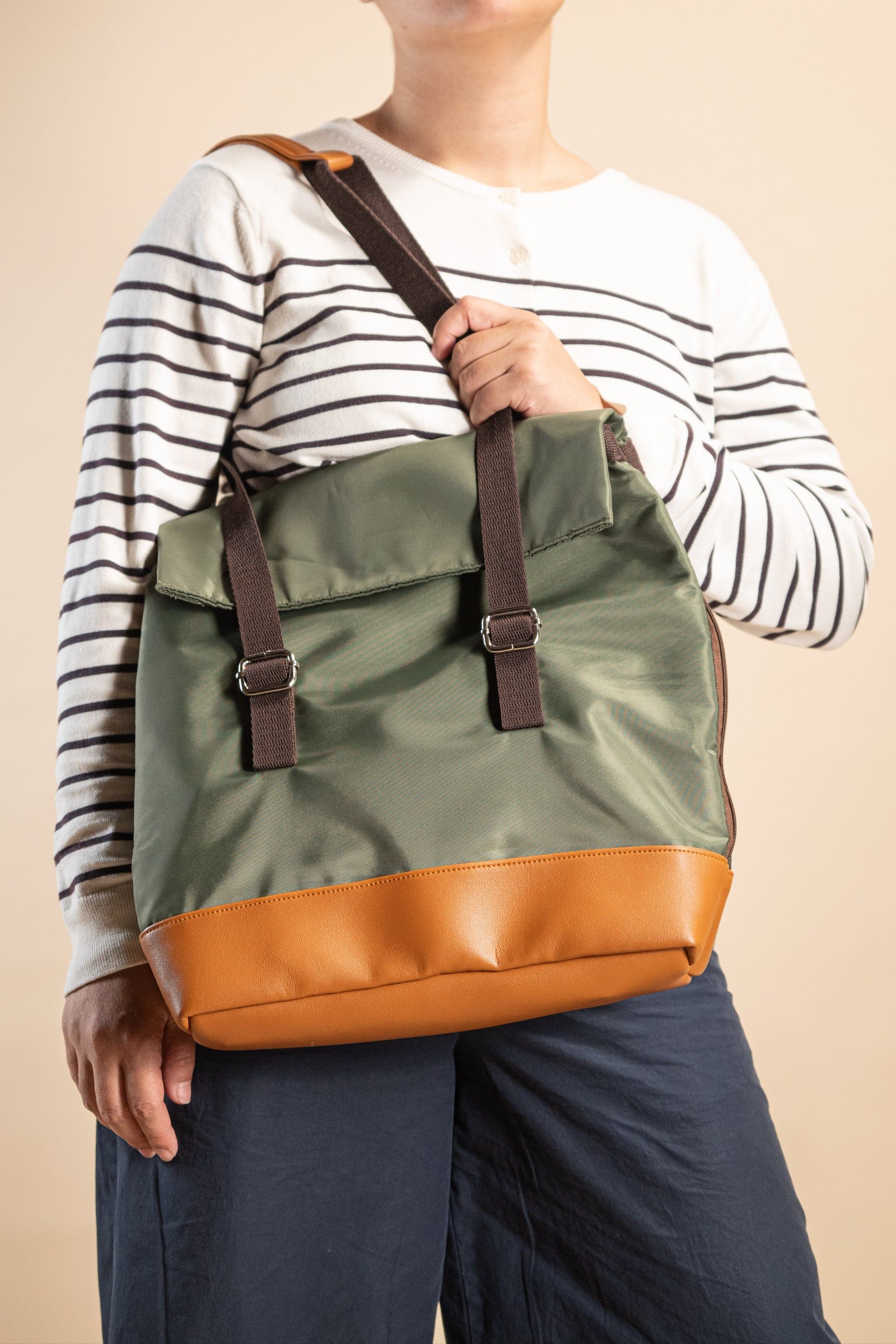 The Manifest Collection — Vision Bag