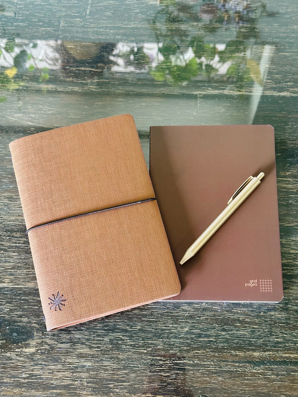 Quest Essentials A5 Journal + Free Aumnifillers Dotted / Lined